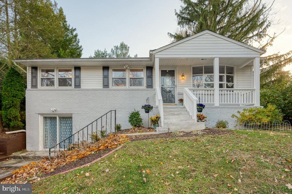 1013 TRICKLING BROOK RD, Cockeysville, MD 21030