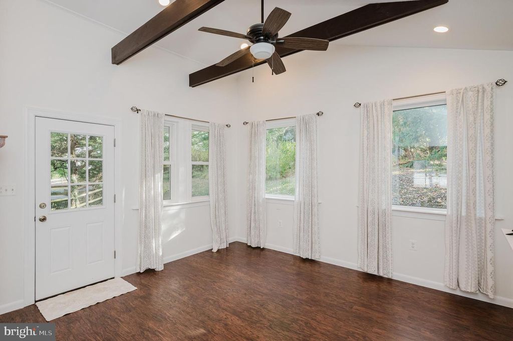 Image 19 of property listing at 1013 TRICKLING BROOK RD, Cockeysville, MD 21030