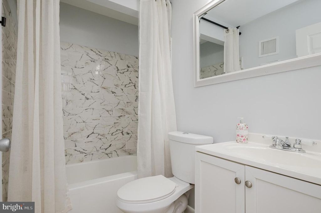 Image 29 of property listing at 1013 TRICKLING BROOK RD, Cockeysville, MD 21030