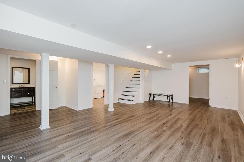 Image 33 of property listing at 1013 TRICKLING BROOK RD, Cockeysville, MD 21030