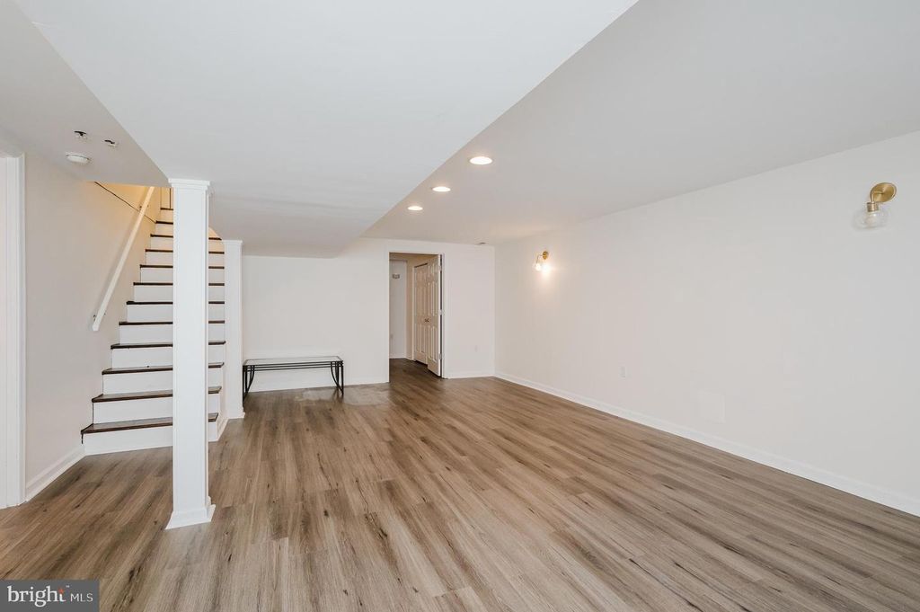 Image 34 of property listing at 1013 TRICKLING BROOK RD, Cockeysville, MD 21030