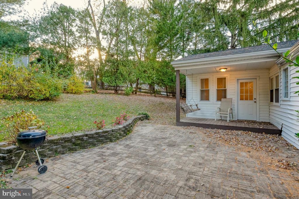 Image 44 of property listing at 1013 TRICKLING BROOK RD, Cockeysville, MD 21030