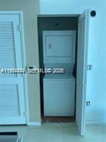 951 Brickell Ave 3002, Miami, FL 33131