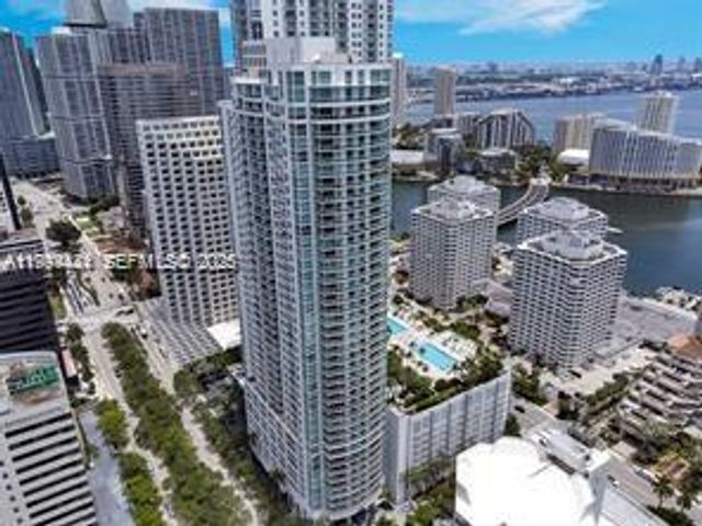 951 Brickell Ave 3002, Miami, FL 33131