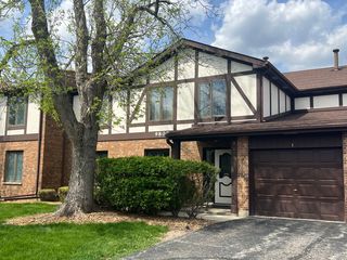9808 Mill Drive W 2B, Palos Park, IL 60464