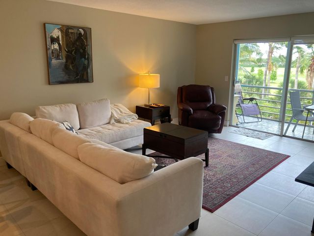 500 NE 14th Avenue NE 404, Hallandale Beach, FL 33009