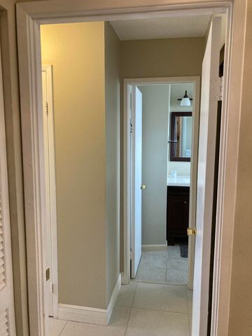 500 NE 14th Avenue NE 404, Hallandale Beach, FL 33009