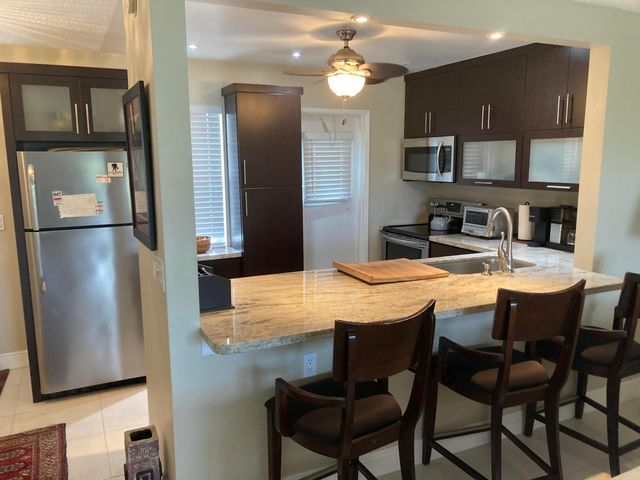 500 NE 14th Avenue NE 404, Hallandale Beach, FL 33009