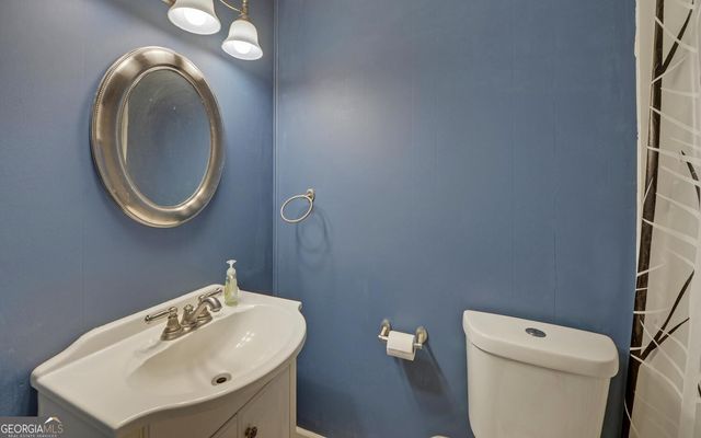 275 Sherwood Street, Toccoa, GA 30577
