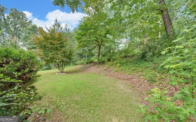 275 Sherwood Street, Toccoa, GA 30577