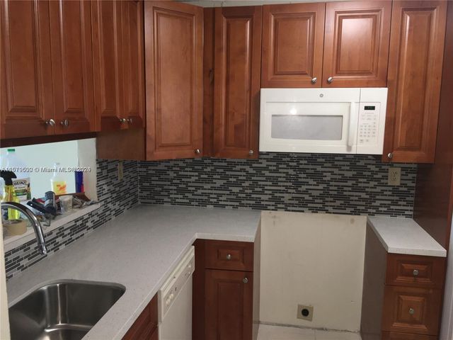 3396 Foxcroft Rd 308, Miramar, FL 33025