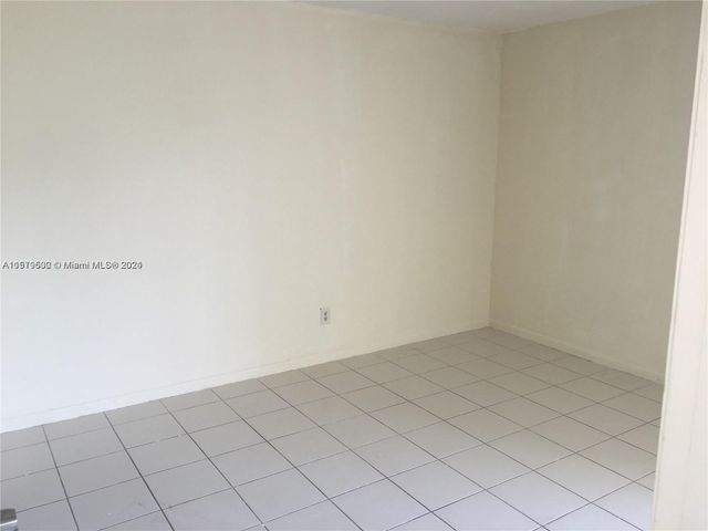 3396 Foxcroft Rd 308, Miramar, FL 33025