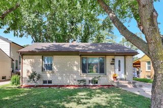 1821 S Woodlawn Blvd, Wichita, KS 67218