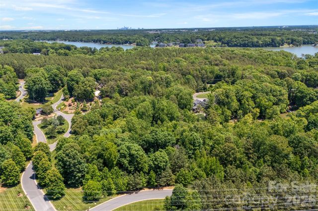 2009 Beauhaven Lane, Belmont, NC 28012