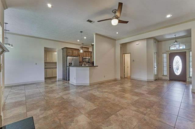 13511 Summer Hill Drive, Montgomery, TX 77356