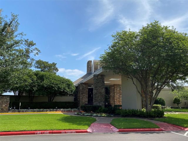 13511 Summer Hill Drive, Montgomery, TX 77356