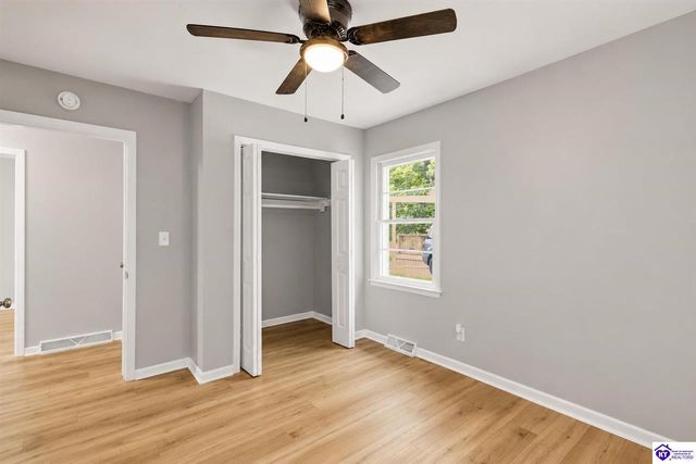 316 Deepwood Drive, Elizabethtown, KY 42701