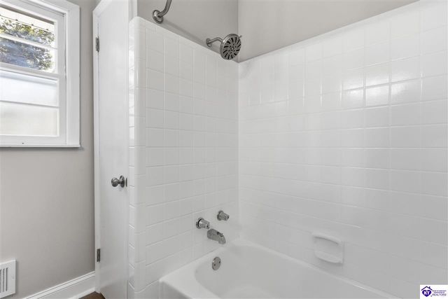 316 Deepwood Drive, Elizabethtown, KY 42701