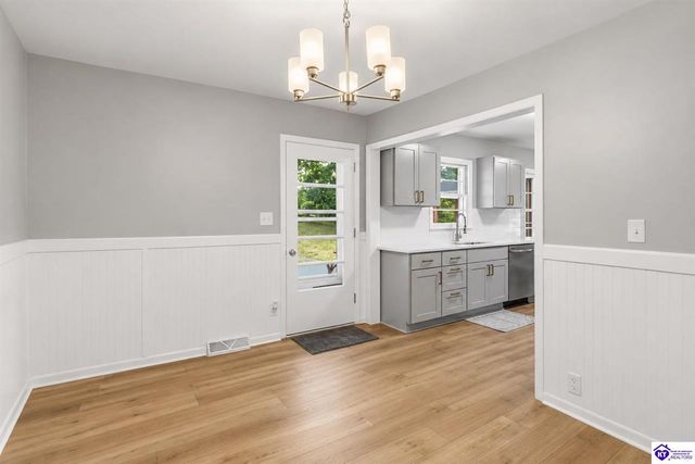 316 Deepwood Drive, Elizabethtown, KY 42701