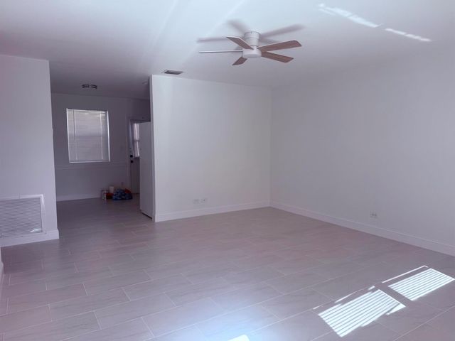 630 Prosperity Farms Road 1, North Palm Beach, FL 33408