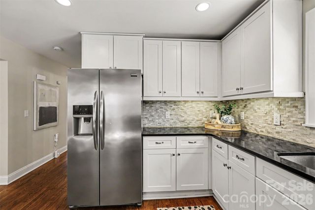 2612 Roslyn Avenue, Charlotte, NC 28208