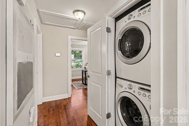 2612 Roslyn Avenue, Charlotte, NC 28208