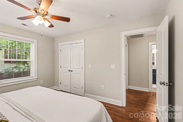 2612 Roslyn Avenue, Charlotte, NC 28208