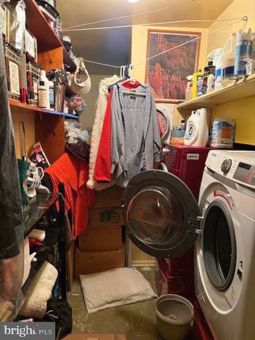 36 BRIDGE DR, Turnersville, NJ 08012