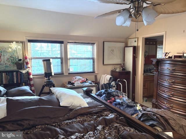 36 BRIDGE DR, Turnersville, NJ 08012