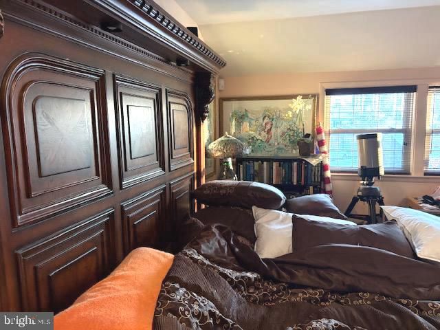 36 BRIDGE DR, Turnersville, NJ 08012