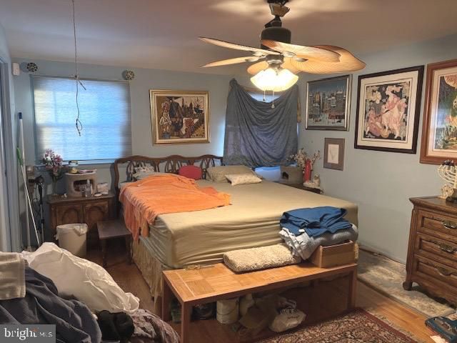 36 BRIDGE DR, Turnersville, NJ 08012