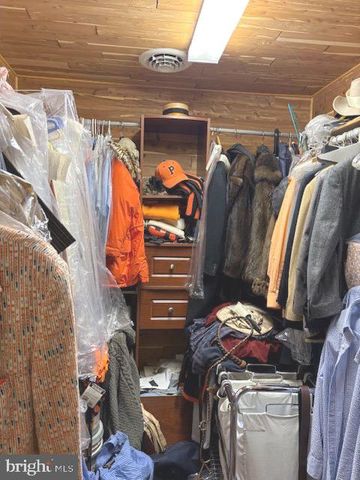 36 BRIDGE DR, Turnersville, NJ 08012