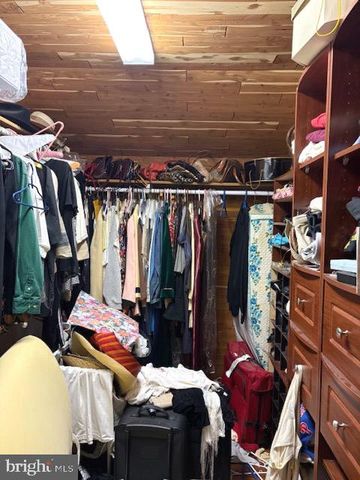 36 BRIDGE DR, Turnersville, NJ 08012