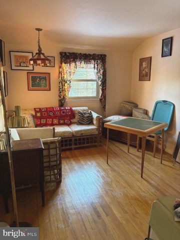 36 BRIDGE DR, Turnersville, NJ 08012