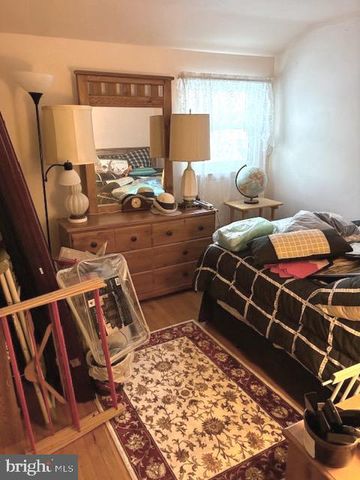 36 BRIDGE DR, Turnersville, NJ 08012