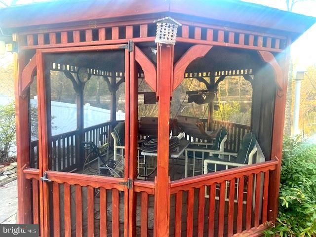 36 BRIDGE DR, Turnersville, NJ 08012