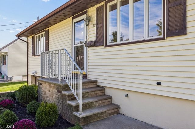 52 Huemmer Ter, Clifton City, NJ 07013