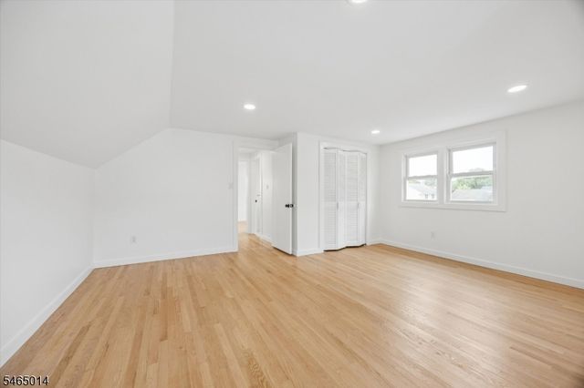52 Huemmer Ter, Clifton City, NJ 07013