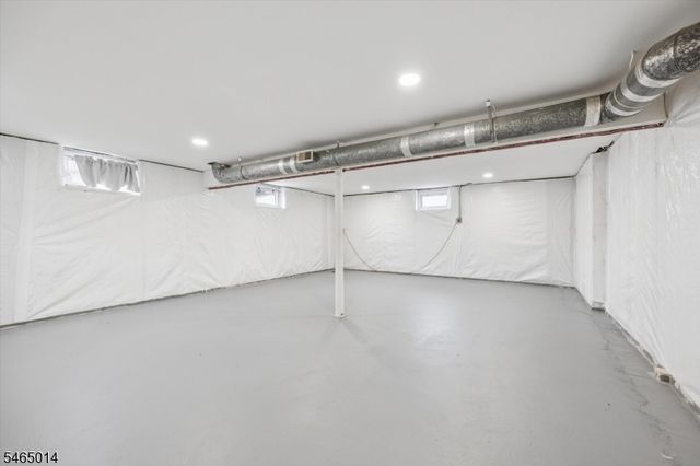 52 Huemmer Ter, Clifton City, NJ 07013