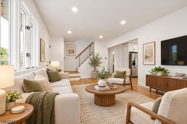 52 Huemmer Ter, Clifton City, NJ 07013