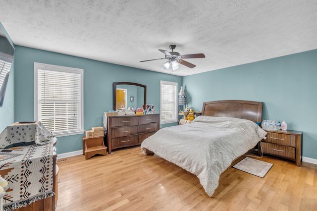 1017 Crystal Bear Trl, Murfreesboro, TN 37128