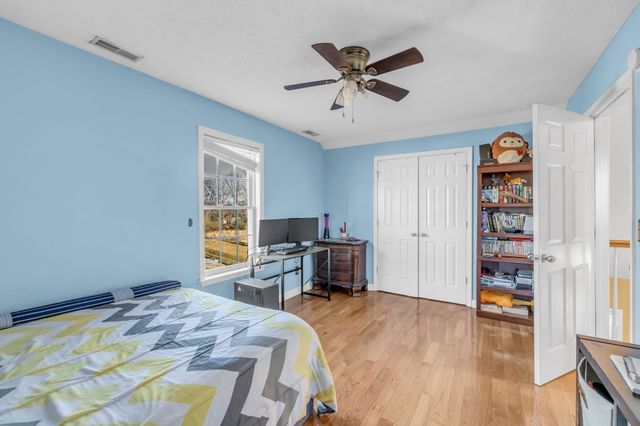 1017 Crystal Bear Trl, Murfreesboro, TN 37128