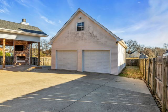 1017 Crystal Bear Trl, Murfreesboro, TN 37128