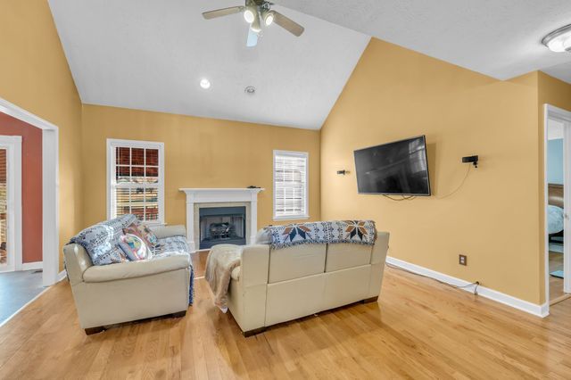 1017 Crystal Bear Trl, Murfreesboro, TN 37128