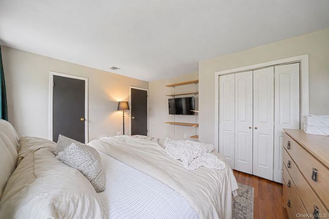 248 Revilo Avenue, Shirley, NY 11967