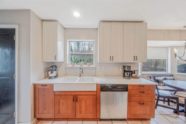 248 Revilo Avenue, Shirley, NY 11967