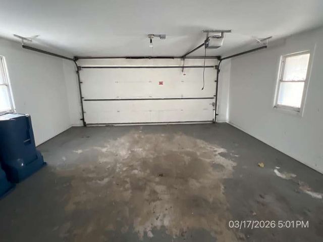 9128 S Komensky Avenue, Oak Lawn, IL 60453