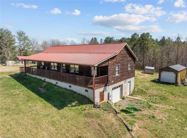 202 Roby Fulk Road, Pinnacle, NC 27043