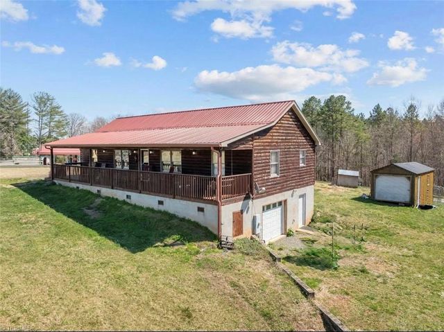 202 Roby Fulk Road, Pinnacle, NC 27043