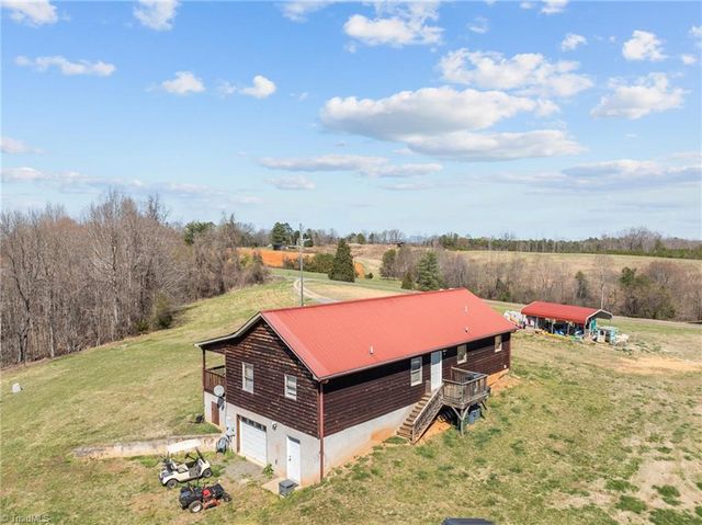 202 Roby Fulk Road, Pinnacle, NC 27043